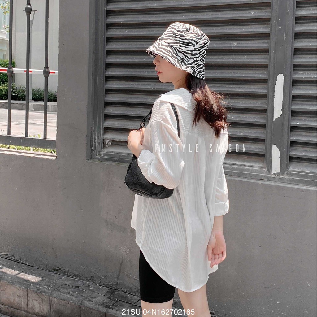 Sơ mi tay dài 1 túi trước vạt bầu  Ulzzang thời trang nữ Fmstyle Saigon 21SU04N162702