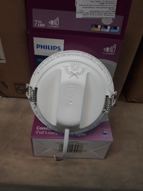ĐÈN LED ÂM TRẦN 59448 7W 105 PHILIPS