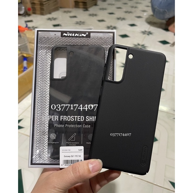 Ốp lưng Nillkin cứng sần cho Samsung S21 FE chống Vân tay - Tặng giá đỡ