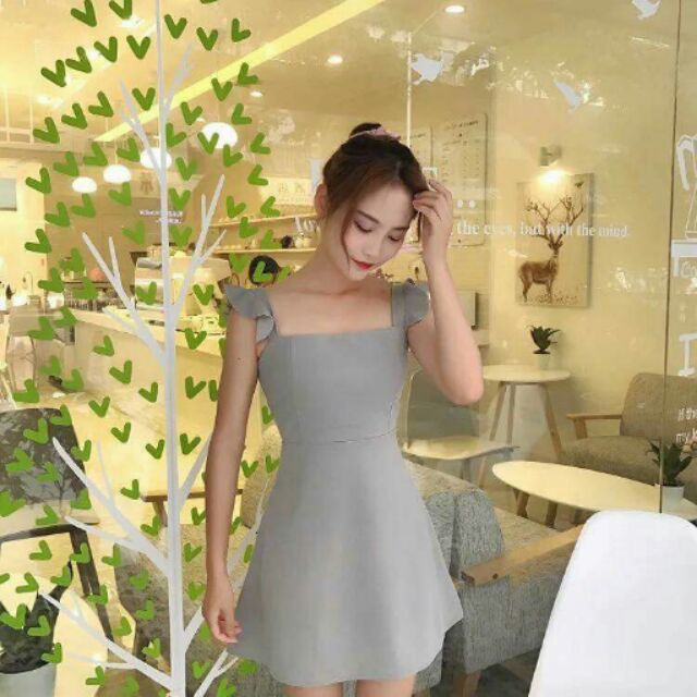 Đầm cánh tiên xòe