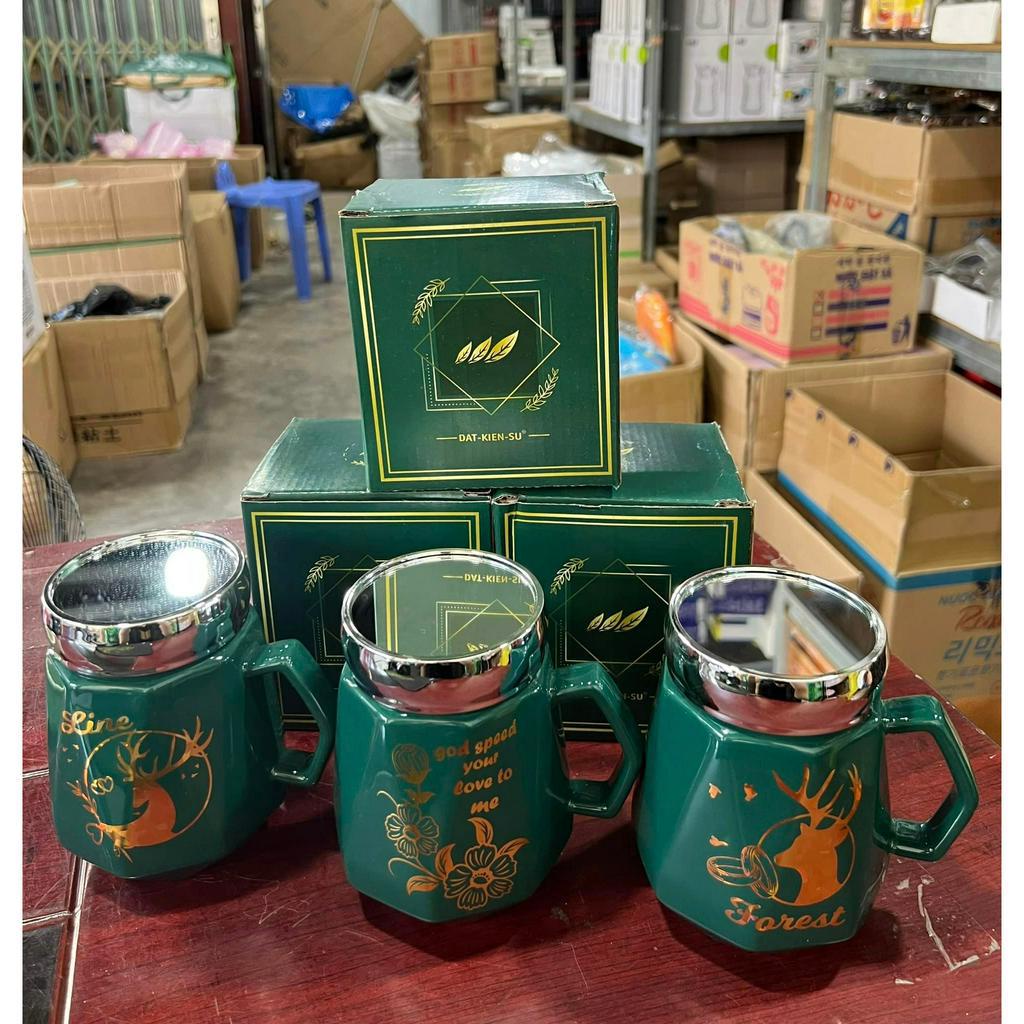 Cốc sứ có nắp gương soi mẫu mới nhất 2023