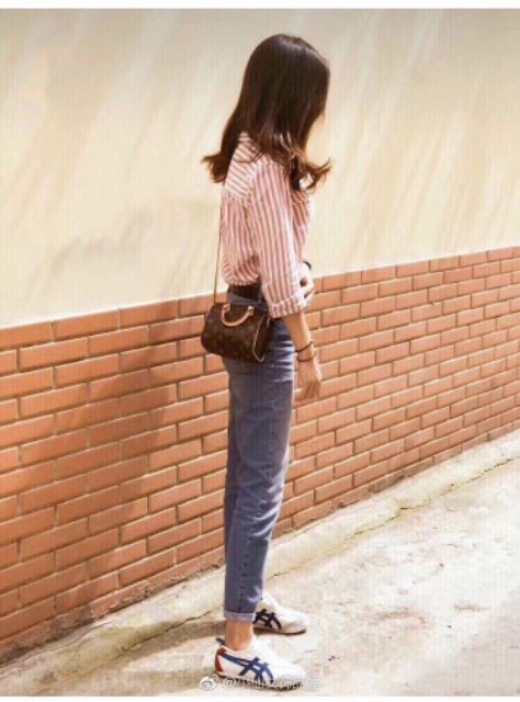 Túi trống vừa đeo chéo vừa xách tay thích hợp cho chị em gái