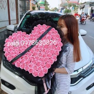 Hoa sáp thơm hình trái tim 99 bông. Ib chọn màu.