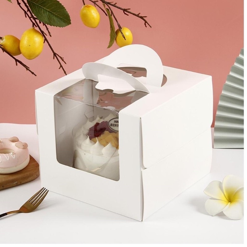 Hộp Đựng Bánh Sinh Nhật Có Quay Xách 20X20X18Cm(Kèm Đế)