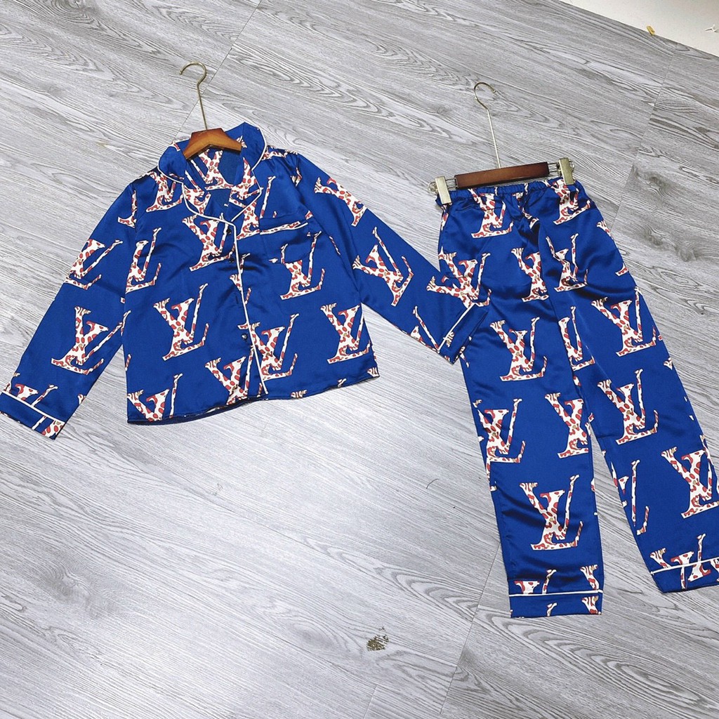 BỘ ĐỒ NGỦ, PIJAMA 💘 SANG CHẢNH 💘 Đồ bộ ngủ lụa gấm cao cấp mềm mịn, không xù, hoạ tiết sang chảnh. | BigBuy360 - bigbuy360.vn