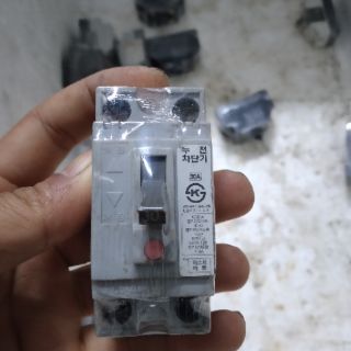 Aptomat chống giật hàn quốc
