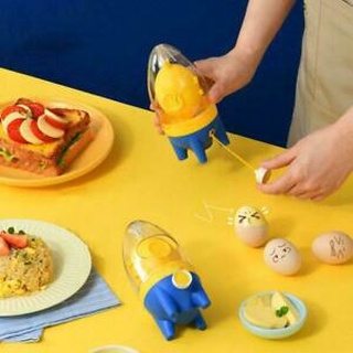 1 dụng cụ lắc lòng đỏ trứng gà