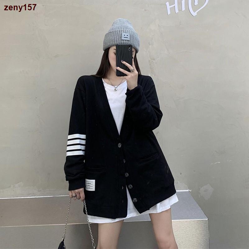 miu-miu♂❈ÁO CARDIGAN MỎNG KẺ SỌC CELEB THOM Browne - ÁO KHOÁC LEN CARDIGAN CỔ TIM SỌC TAY ĐEN XÁM | BigBuy360 - bigbuy360.vn