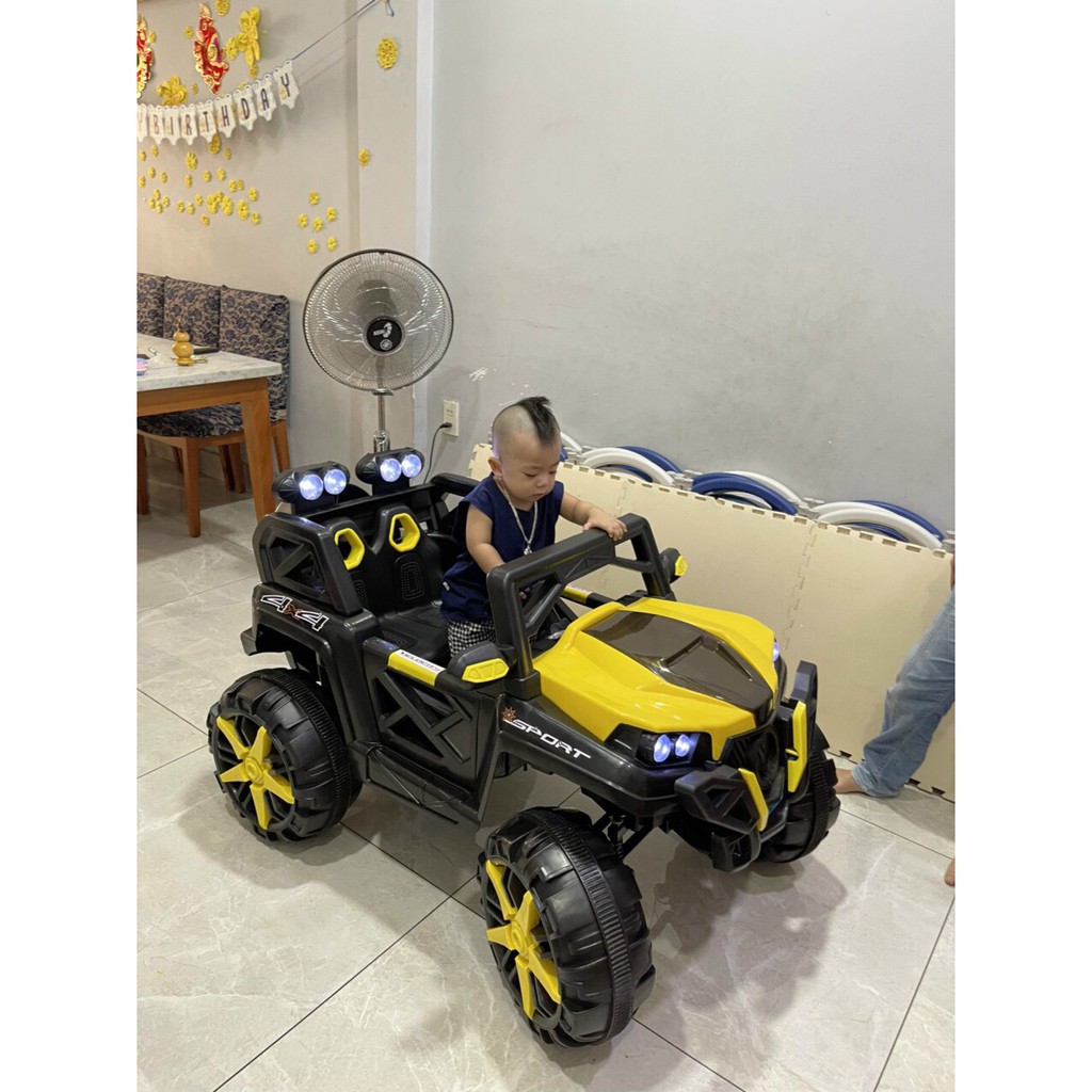 MERCEDES LB 688 - 4 động cơ khỏe .tải trọng đến 50kg.