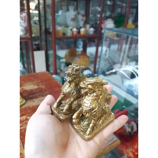 Cặp kỳ lân đồng ẵm cầu ẵm con
