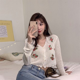 Áo len thêu hoa