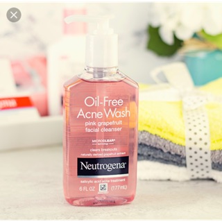 Sữa rửa mặt Neutrogena