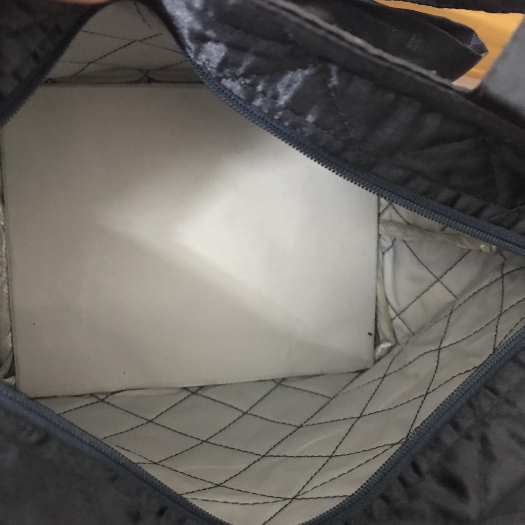 Túi cầm tay hiệu Thái Lan