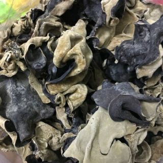 Mộc nhĩ đã cắt chân, tai to