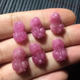 Tỳ hưu ruby