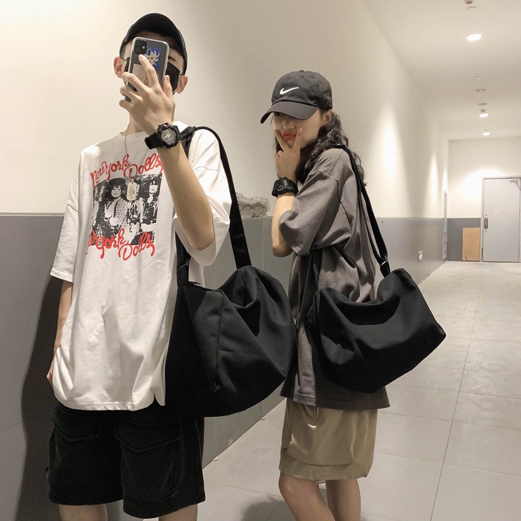 [Mã FAMAYWA2 giảm 10K đơn 50K] TÚI ĐEO CHÉO NAM NỮ CANVAS, TÚI VẢI BIGSIZE 2 MÀU UNISEX MOMOZ SHOP | BigBuy360 - bigbuy360.vn