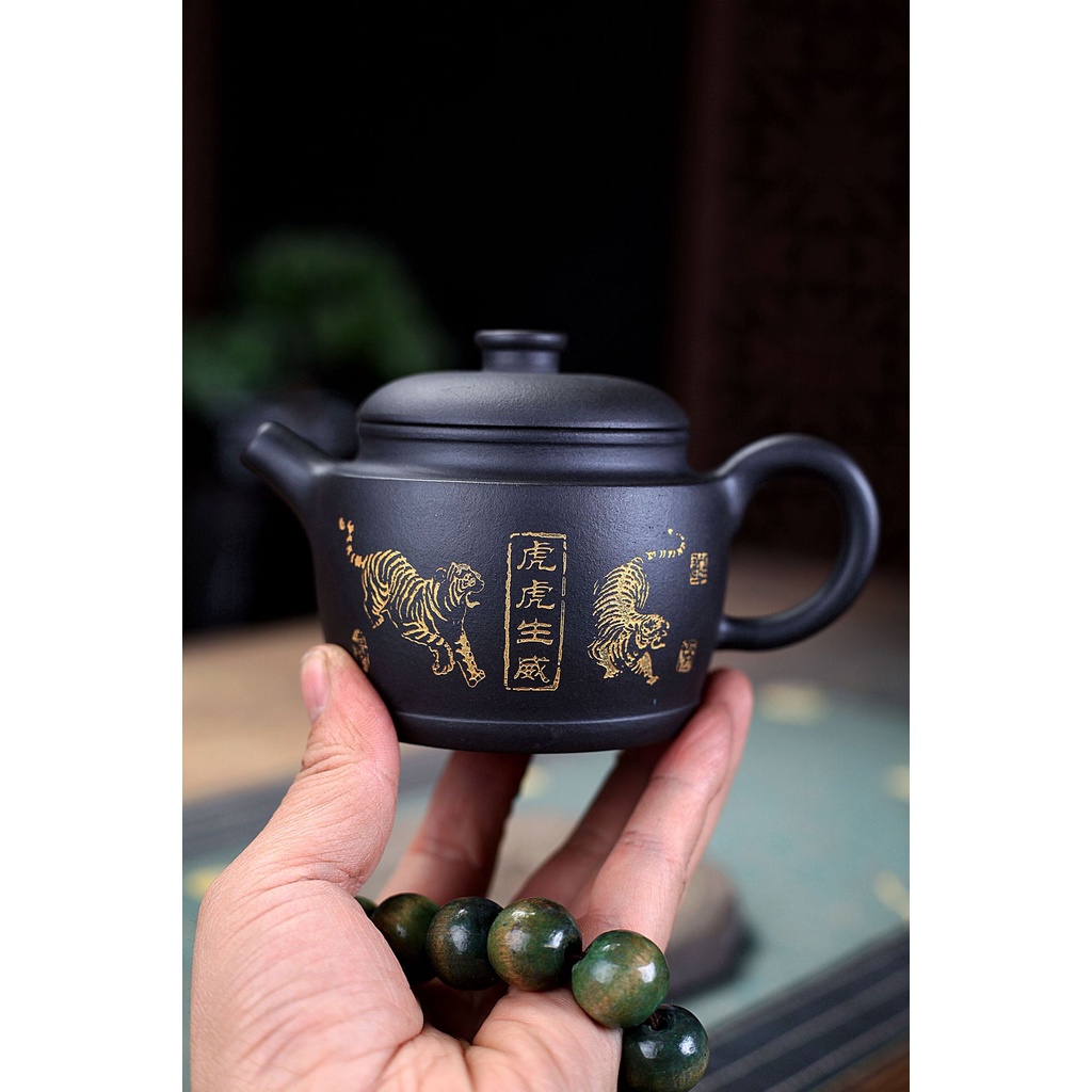 Ấm Tử Sa Nghi Hưng Ngũ Hổ Thượng Tương 230 ml (Hắc Nê, Lọc tổ ong)