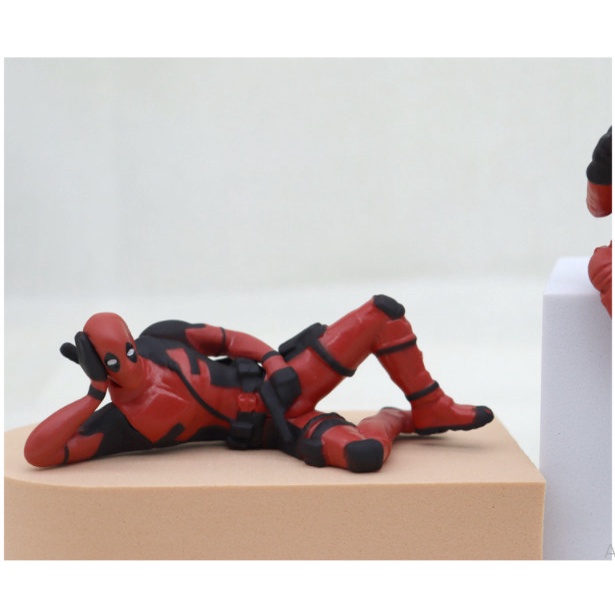 Mô hình deadpool trang trí bàn làm việc tablo ô tô thiết kế đẹp và giống thật