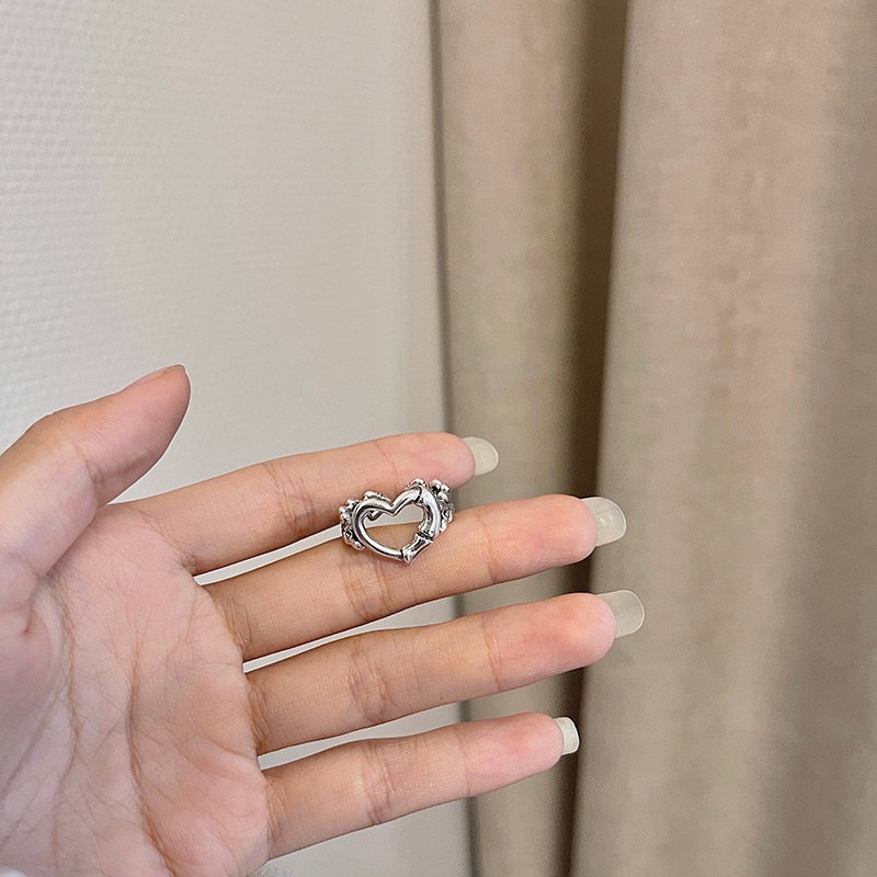 Nhẫn Hở Hình Trái Tim Khoét Rỗng Phong Cách Hàn Quốc Chất Lượng Cao Phong Cách Mới Dành Cho Bạn Nữ