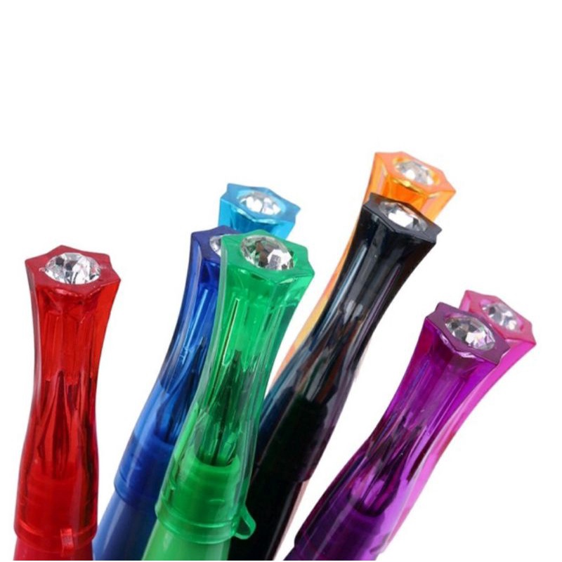 Bút bi đầu kim cương