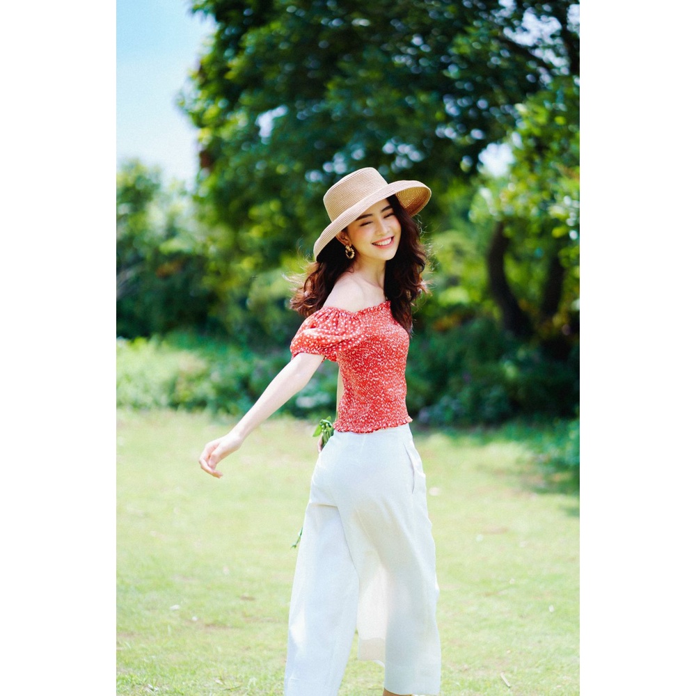 Áo sơ mi lụa đỏ tim trễ vai online exclusives NS2106189TSWORE