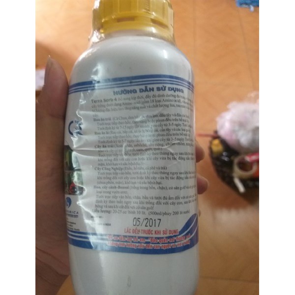 chế phẩm TERRA-SORB 4 ROOT phân bón ra rễ cực mạnh chai 500ml