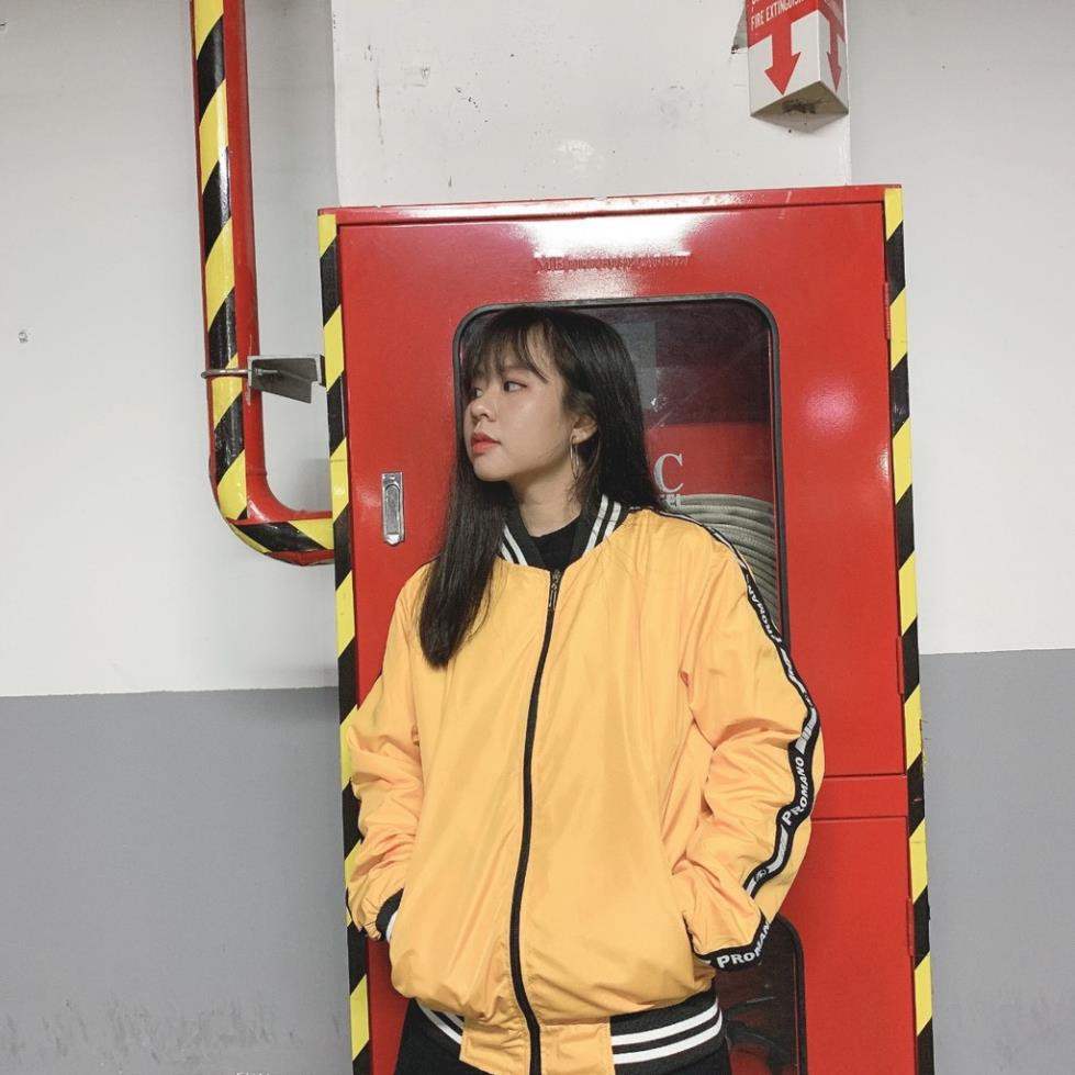 Áo Khoác Dù Nữ Bomber Màu Vàng Bo Viền Cách Điệu Chống Nắng Tốt | BigBuy360 - bigbuy360.vn