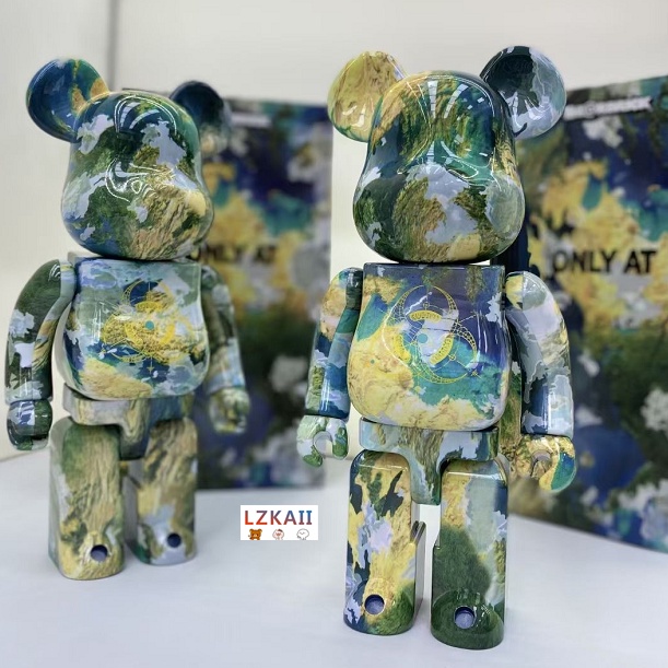 Mô Hình Nhân Vật Bearbrick 400% × The Starry Night Van Gogh 28cm Chất Lượng Cao