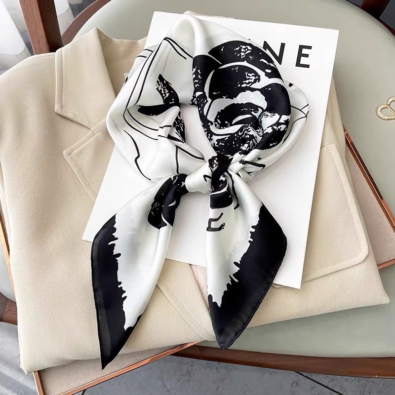 Khăn turban in hình hoa trà đa năng size 70x70cm