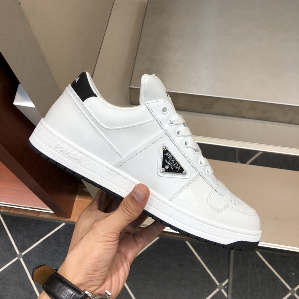 Giày sneaker nam da thật thời trang cao cấp Prada mang phong cách hiện đại, trẻ trung
