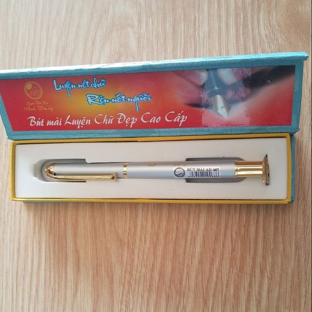 Bút máy Ánh Dương 067