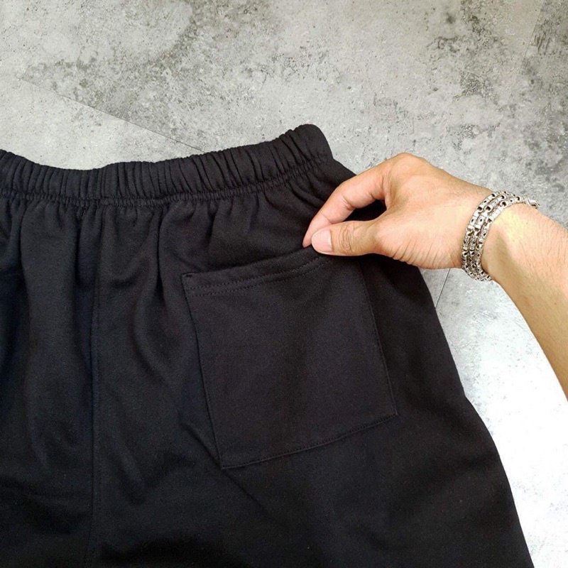 Quần Short Viền Đùi Trơn Basic Unisex LOHA Nam Nữ Oversize Phong Cách Hàn Quốc Ulzzang Top Xu Hướng 2022