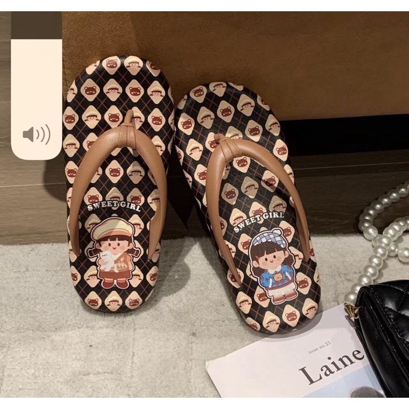 Dép kẹp cô gái QC
