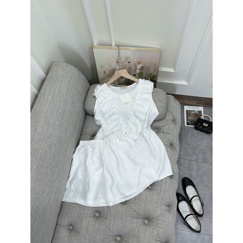 Sét Nữ, Sét Áo Sát Nách Bèo Cổ Kèm Quần Soóc Basic Siêu Xinh Hàng Hot Trend | BigBuy360 - bigbuy360.vn