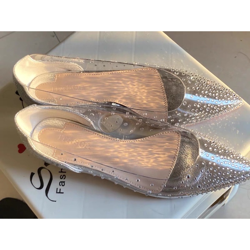 Giày bệt mũi nhọn sáng chảnh lấp lánh