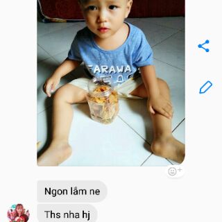 Cơm chiên mắm hành lắc khô gà
