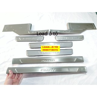 Ốp Bậc Cửa, Nẹp Bước Chân Trong, Ngoài Xe Toyota Rush 2023-2018 Mẫu Inox