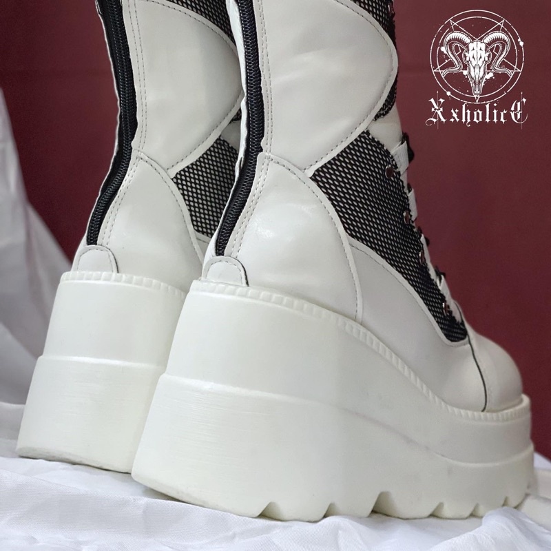 - Boots  Lưới Trắng Cổ Cao