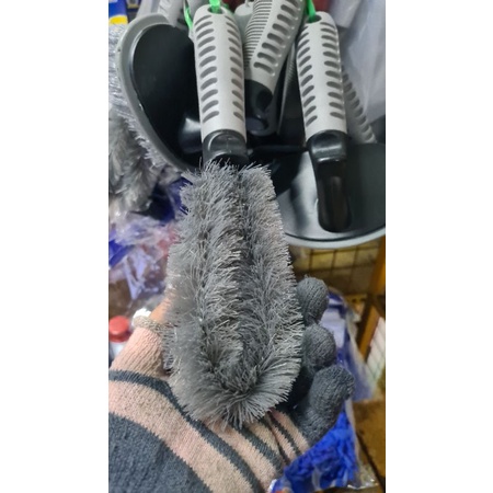 Bàn chải chọt mâm