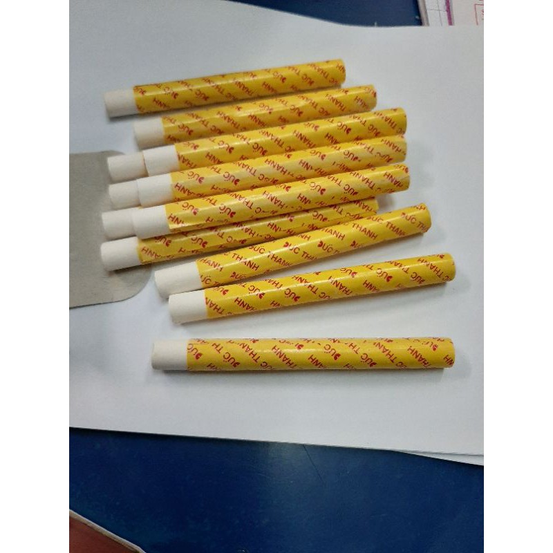 Hộp 12 viên phấn viết nét thanh nét đậm đức thanh cao cấp