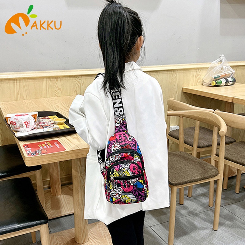 Túi Đeo Chéo In Họa Tiết graffiti Cá Tính Cho Bé