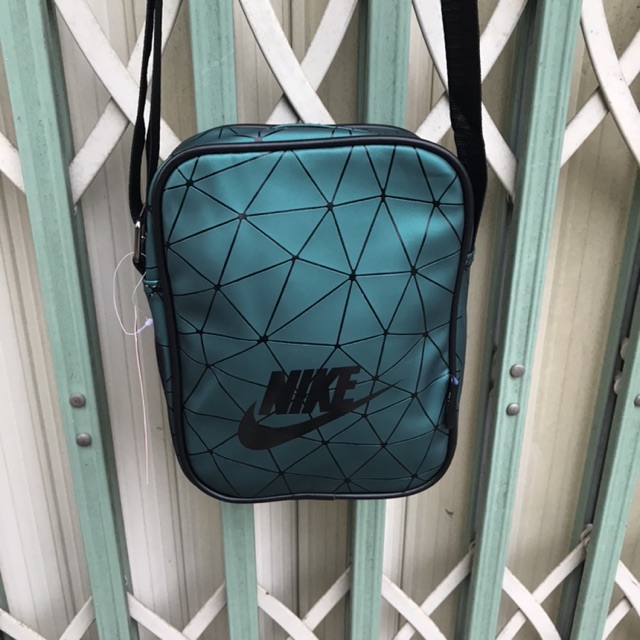 Túi đeo chéo siêu đẹp | BigBuy360 - bigbuy360.vn