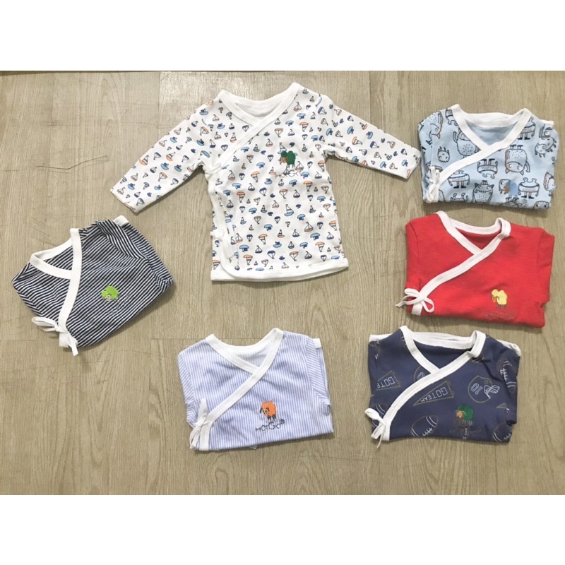 ÁO CỘT DÂY HỘT GÀ TAY DÀI CHO BÉ SƠ SINH