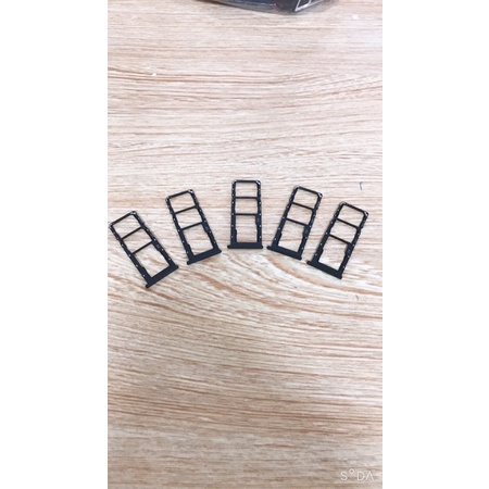 Khay sim Star 3 / V330