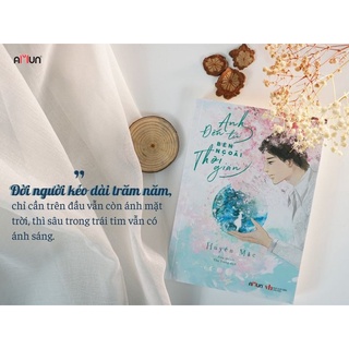 SÁCH - Anh đến từ bên ngoài thời gian ( Huyền Mặc )