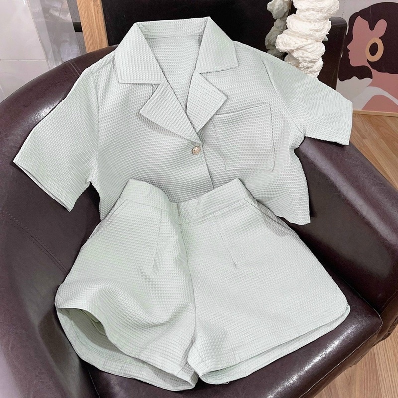 Sét xốp hồng áo vest lửng short lưng sau thun