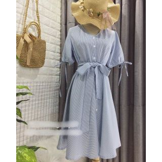 Đầm cổ v form xòe kèm dây cột