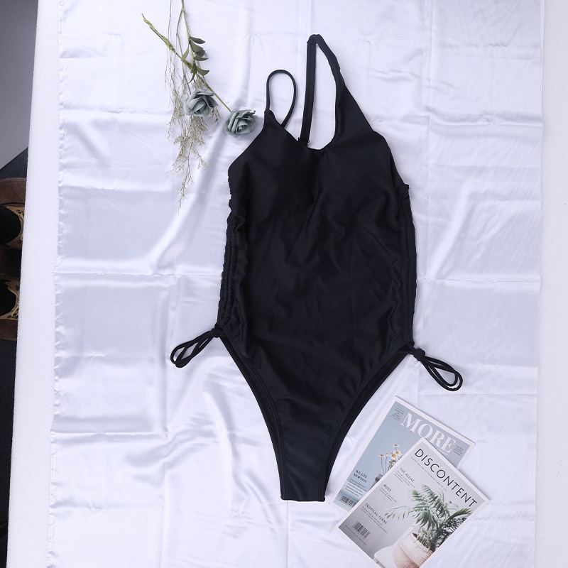 Bộ đồ bơi một mảnh hở vai màu trắng thời trang quyến rũ cho nữ | BigBuy360 - bigbuy360.vn