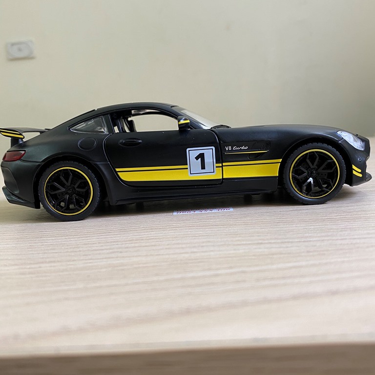 Mô hình xe Mercedes AMG GTR Coupe tỉ lệ 1:24 bằng hợp kim siêu to cực đẹp (MX210)