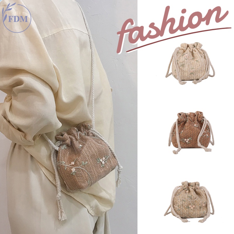 Túi Đeo Chéo Dệt Ren Mini Dễ Thương Thời Trang Đựng Son Kem Nền Và Mỹ Phẩm Khác